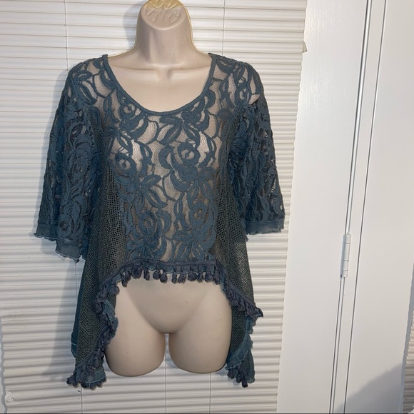 Secret Garden Lace Top - Picture 8 of 9